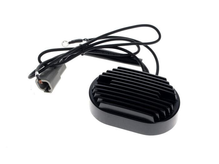 Regulator - Black. Fits Softail 2001-2006